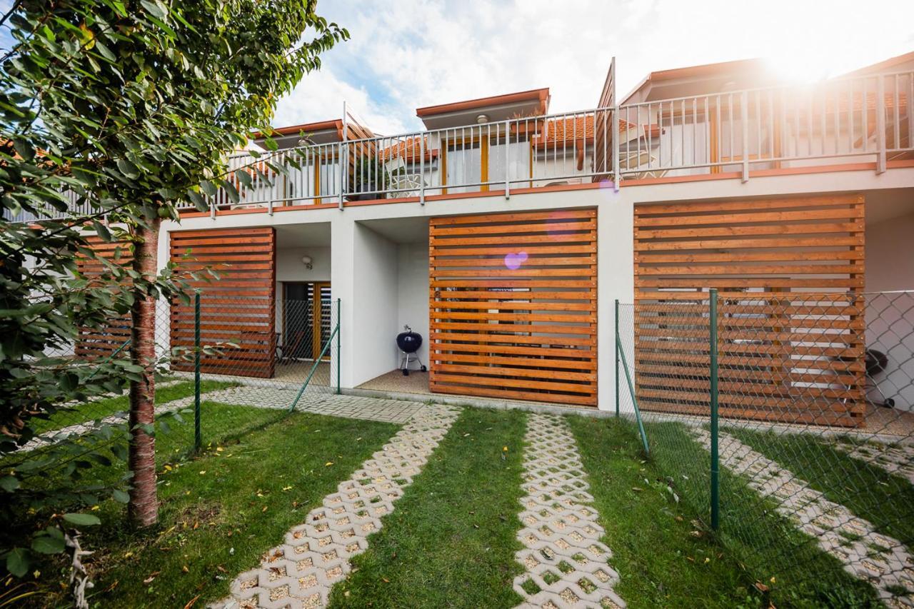 Apartman Ema Dolni Dunajovice Exterior photo